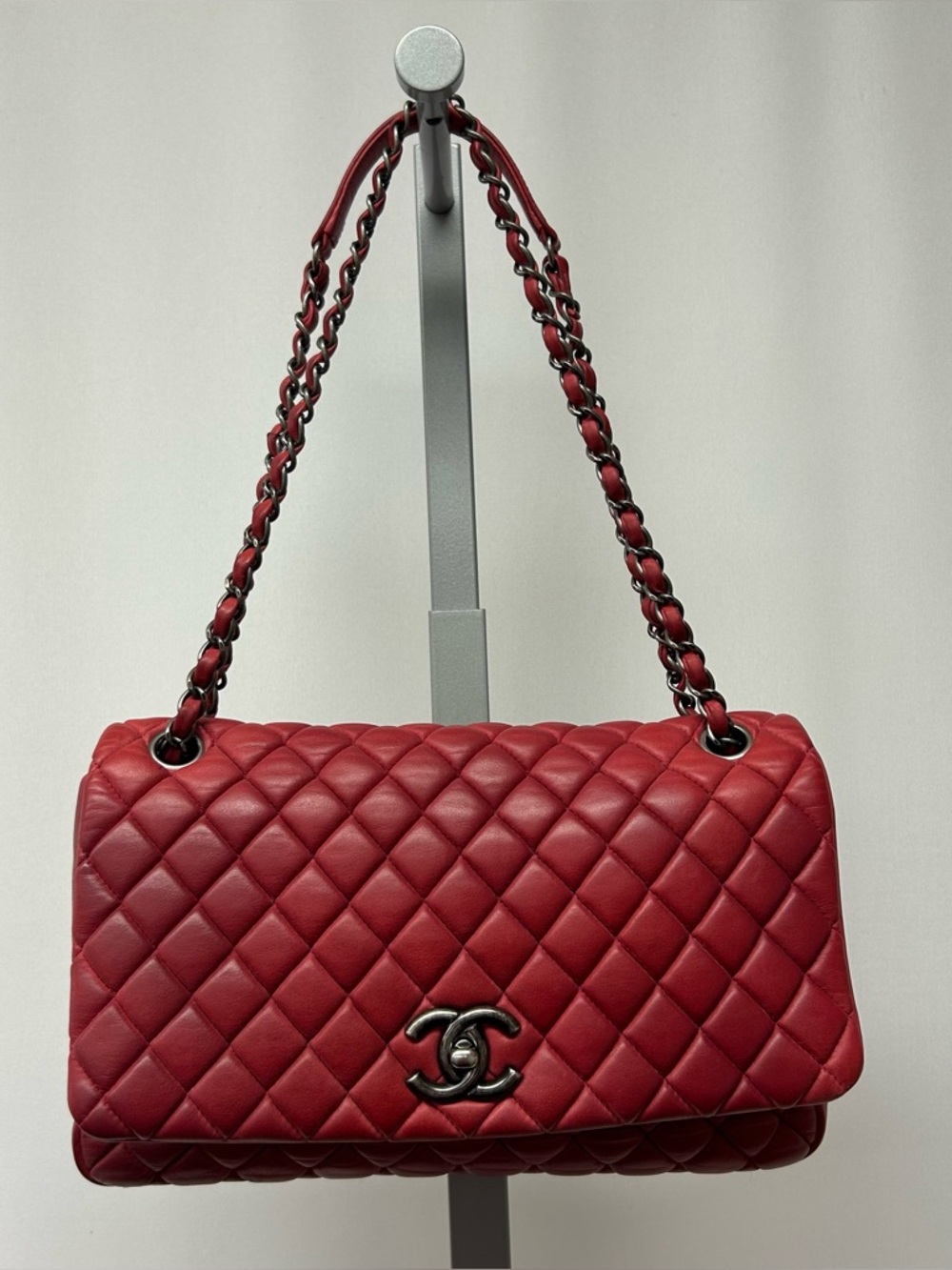 CHANEL Quilted Flap Shoulder Bag in Deep Red